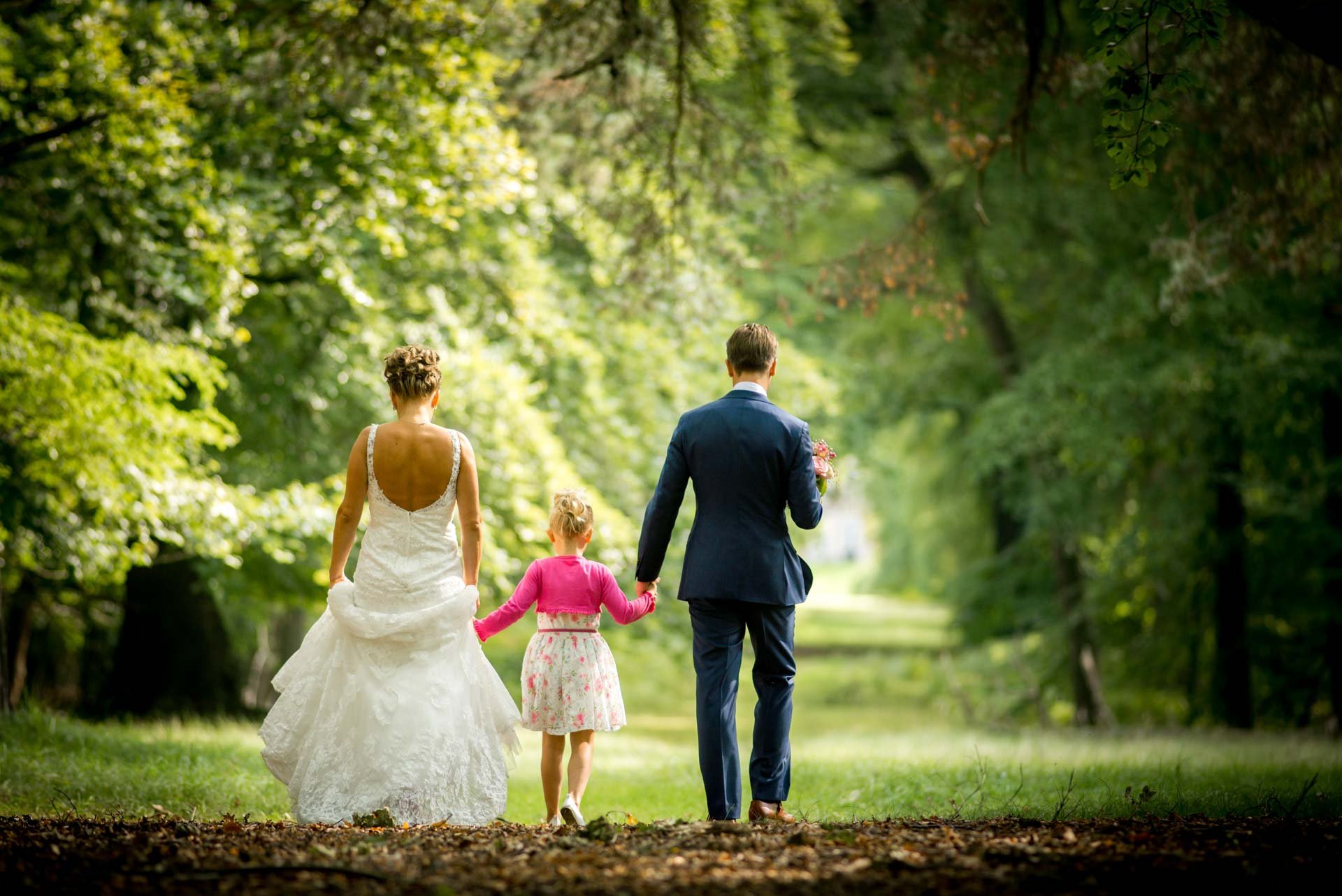 Bruidsfotograaf Barlise- Awardwinning - Trouwfotograaf - Loveshoots foto 2